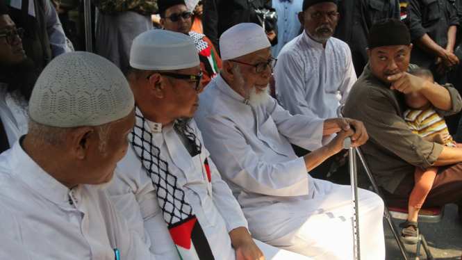 Pengasuh Ponpes Al Mukmin, Ngruki, Abu Bakar Baasyir