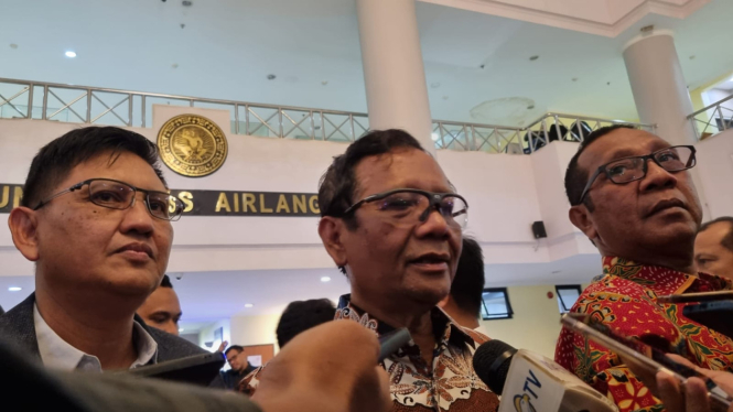 Menko Polhukam Mahfud MD saat di Universitas Airlangga (Unair), Surabaya, Jatim