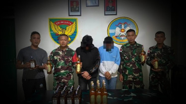 VIVA Militer: Prajurit Satgas Yonarhanud 12/SBP amankan dua pemuda penyelundup
