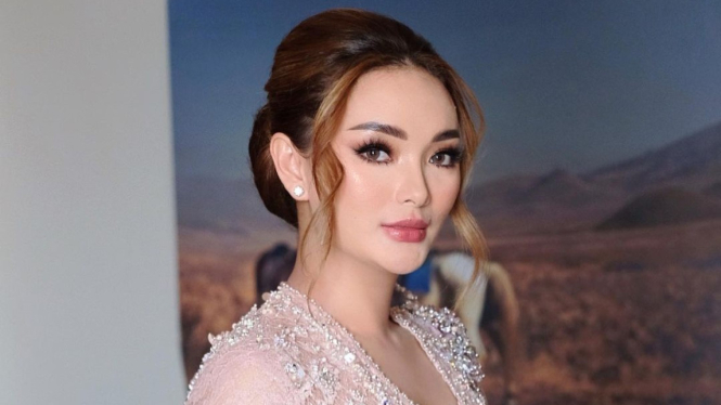 Zaskia Gotik.