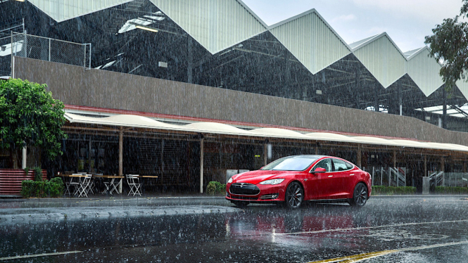 VIVA Otomotif: Mobil listrik Tesla