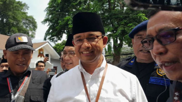 Bacapres Anies Baswedan tiba di gedung KPU.