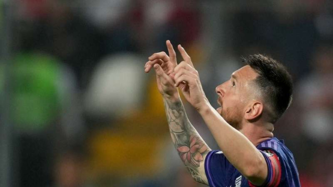 Kapten Timnas Argentina, Lionel Messi rayakan gol