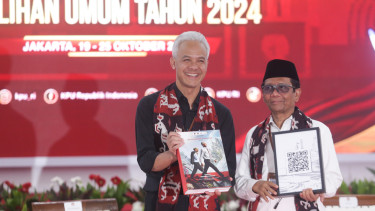 Ganjar Pranowo-Mahfud MD Daftar Capres-Cawapres di KPU