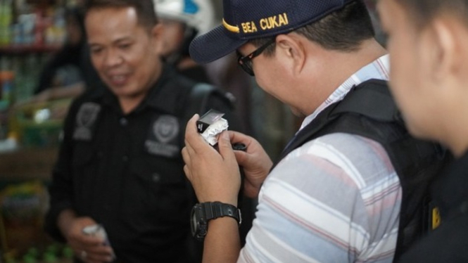 Bea Cukai awasi rokok ilegal lewat operasi pasar