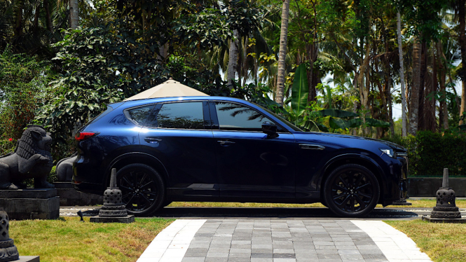 VIVA Otomotif: Mazda CX-60 Deep Crystal Blue Mica