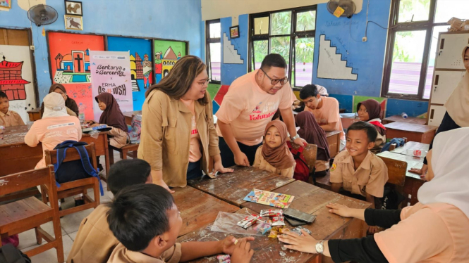 Ilustrasi Anak Sekolah
