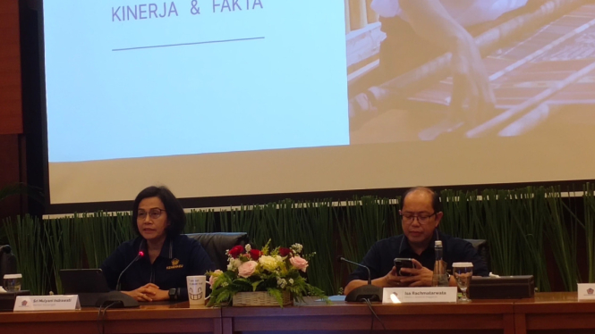 Menteri Keuangan Sri Mulyani Indrawati dalam konferensi pers APBN Kita