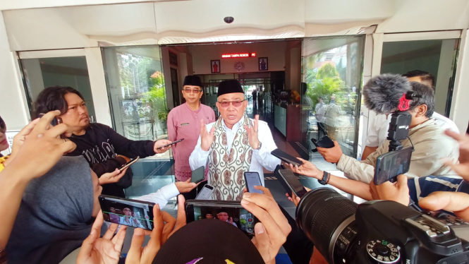  Wali Kota Depok Mohammad Idris 