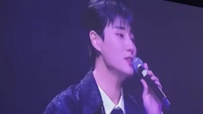 Young K DAY6 konser di Jakarta.