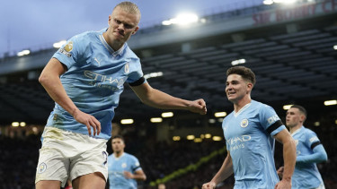 Selebrasi Erling Braut Haaland usai bobol gawang Manchester United