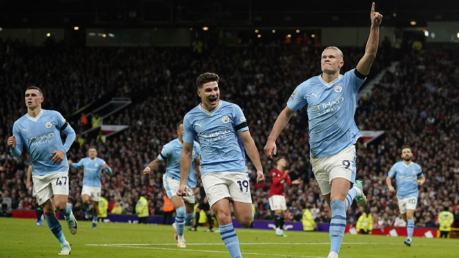 Selebrasi Erling Braut Haaland usai bobol gawang Manchester United