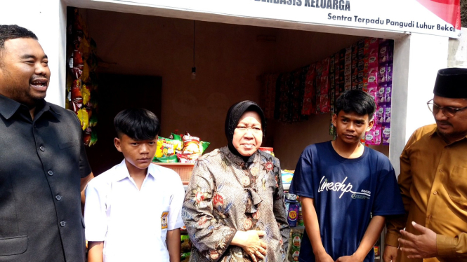 Menteri Sosial Tri Rismaharini berkunjung ke Garut, Jawa Barat