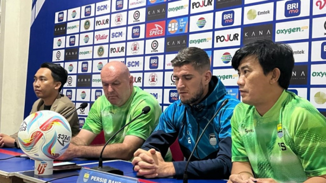 Pelatih Persib, Bojan Hodak