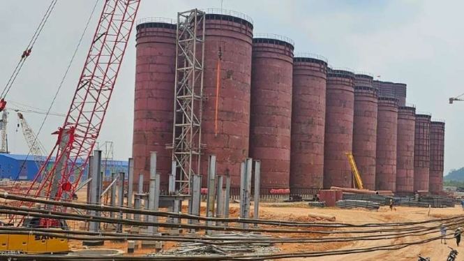 Proyek Smelter Bauksit Holding MIND ID.