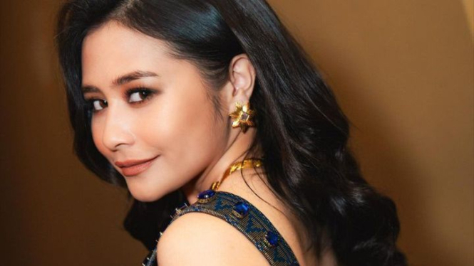 Prilly Latuconsina