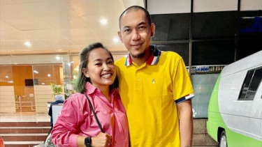 Mpok Alpa dan suami 