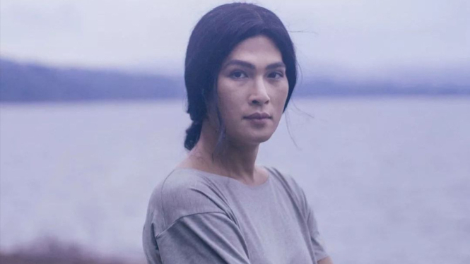 Asha Smara Darra atau Oscar Lawalata