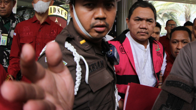 Anggota BPK Achsanul Qosasi Ditahan Kejagung