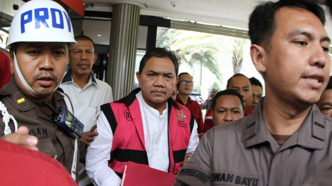 Anggota BPK Achsanul Qosasi Ditahan Kejagung