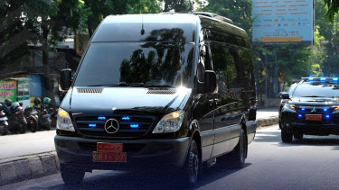 Mercedes-Benz Sprinter milik TNI