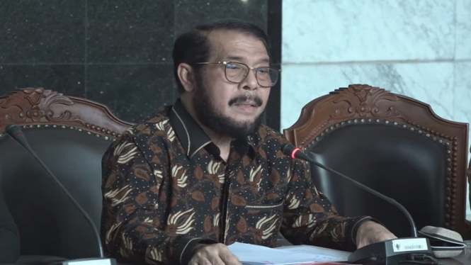 Ketua MK Anwar Usman saat jumpa pers di kantor Mahkamah Konstitusi