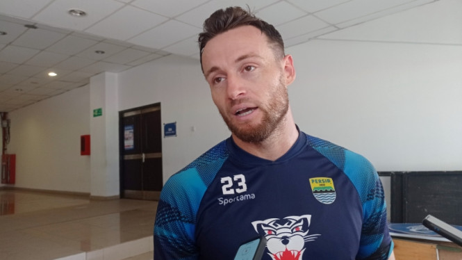 Gelandang Persib, Marc Klok