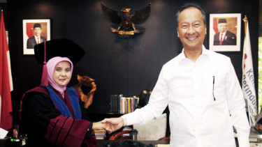 Askal Maimulyanti bersama Menteri Perindustrian Agus Gumiwang