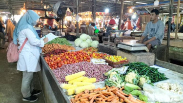 Harga bawang dan sayuran naik di pasar Tangerang