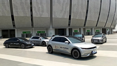 Serah terima mobil Hyundai untuk acara FIFA U17 World Cup Indonesia 2023