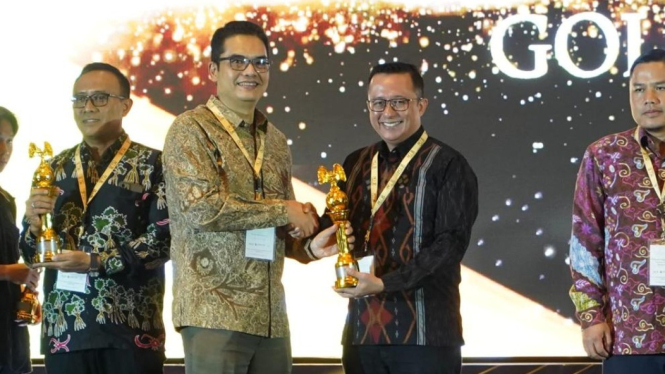 bank jatim raih penghargaan