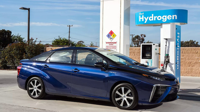 Toyota Mirai yang menggunakan energi hidrogen
