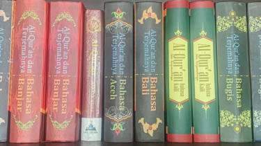 Sejumlah kitab Alquran dengan terjemahan bahasa-bahasa daerah di Indonesia hasil penerjemahan oleh Puslitbang Lektur, Khazanah Keagamaan dan Manajemen Organisasi Balitbang Diklat Kemenag RI.