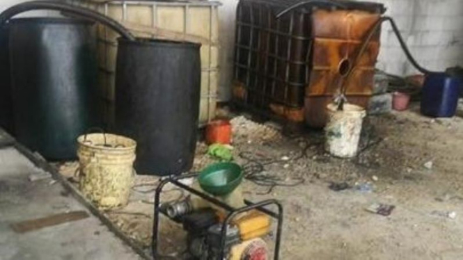 Pertamina dan Polri Gerebek Gudang Ilegal BBM Subsidi di Pati, 3 Truk Tangki Disita.