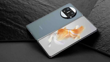 Ponsel lipat Huawei.