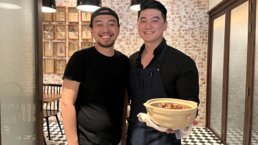 Chef Kade Chandra dan Chef Arnold.