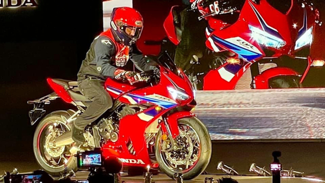 Honda CBR650R 2024