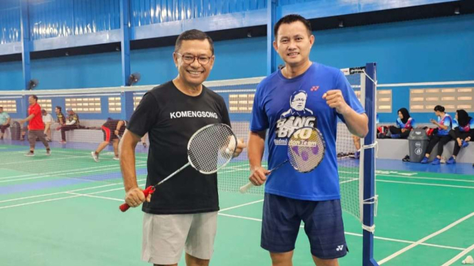 Saleh Husin menghadapi Candra Wijaya