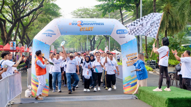 Agenda fun walk anniversary Electronic City ke-22 tahun
