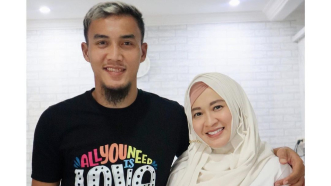 Okie Agustina dan Gunawan Dwi Cahyo.