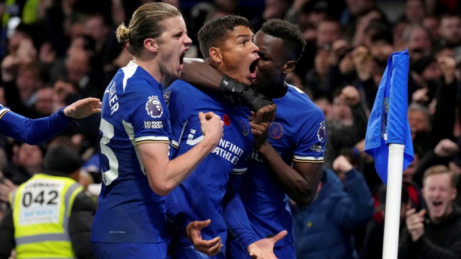 Bek Chelsea, Thiago Silva