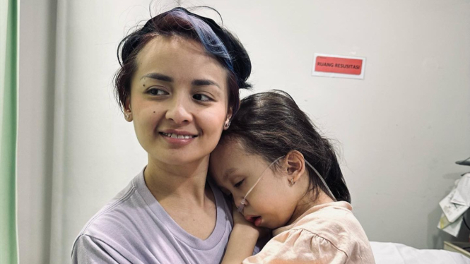 Joanna Alexandra dan sang putri, Ziona Eden Alexandra Panggabean