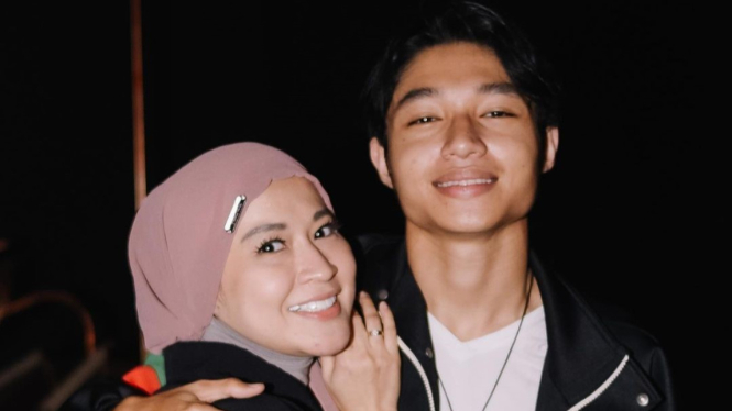 Kiesha Alvaro dan Okie Agustina.