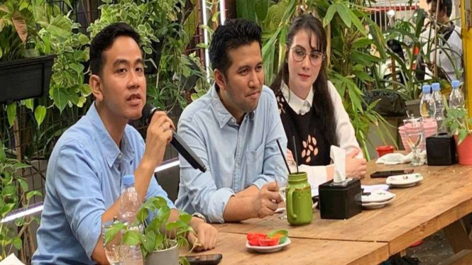 Cawapres Gibran menunjuk Wagub Jatim Emil Dardak dan Arumi Bachsin sebagai Jubir