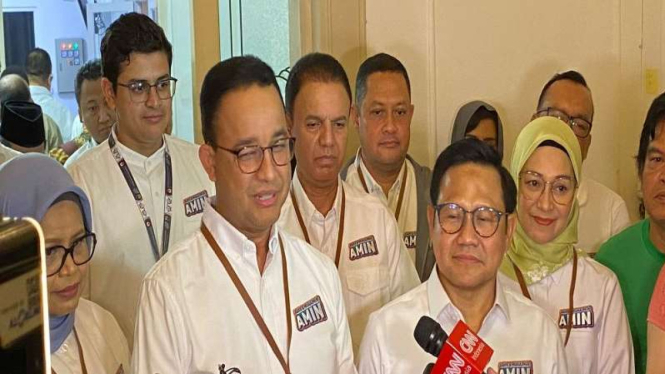 Pasangan capres-cawapres Anies-Muhaimin sebelum menuju KPU.