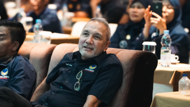 Wakil Ketua DPW Partai NasDem Jawa Barat Idris Sandiya