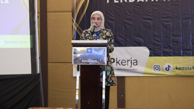 Stafsus Menaker, Titik Masudah