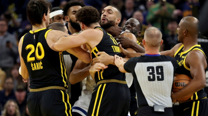 Keributan Golden State Warriors vs Minnesota Timberwolves