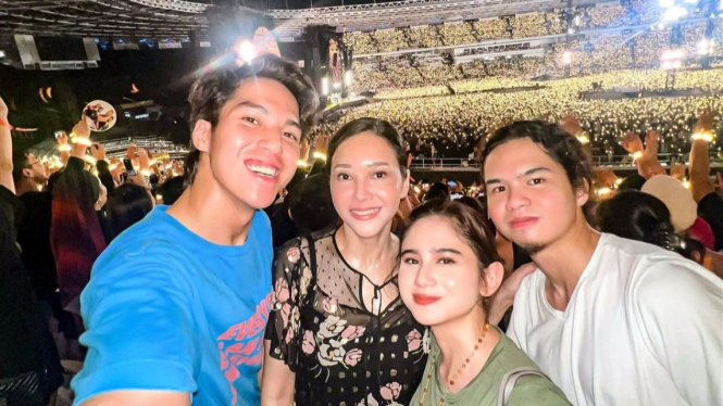 El Rumi nonton konser Coldplay bareng Dul, Tissa Biani dan Maia Estianty