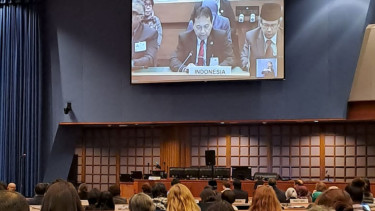 Deputi Bidang Pengendalian Penduduk BKKBN Bonivasius Prasetya Ichtiarto